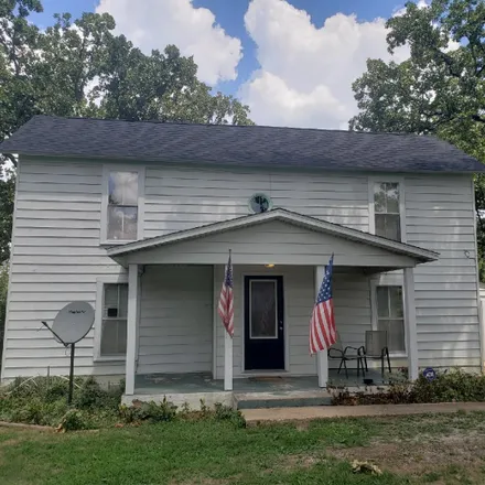 Buy this 4 bed house on East 9th Street in Willow Springs, Howell County