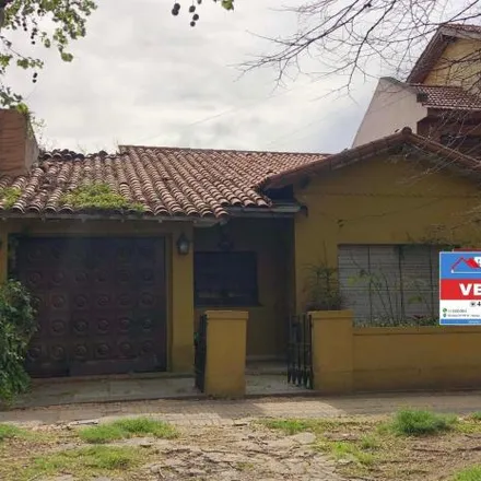 Buy this 2 bed house on La Rosa 1237 in Adrogué, Argentina