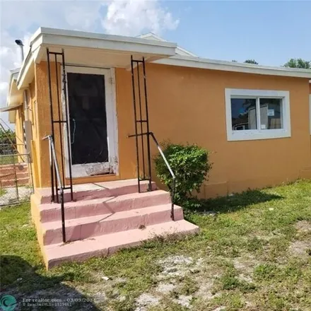 Rent this 2 bed house on 771 Northwest 80th Street in Rovell Mobile Home Park, Miami-Dade County
