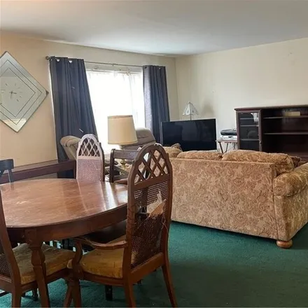 Image 3 - 122 Deer Court Drive, City of Middletown, NY 10940, USA - Condo for sale