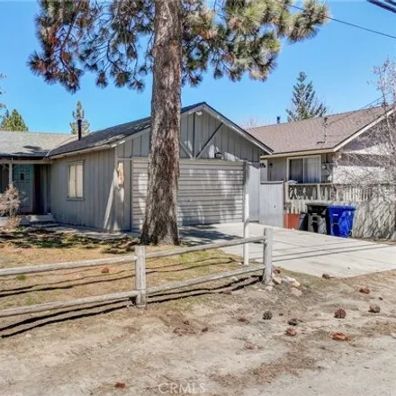 Image 6 - 739 Valley Boulevard, Big Bear City, CA 92314, USA - House for sale