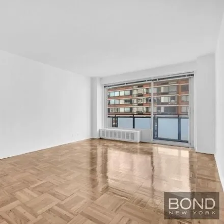 Buy this 1 bed condo on The Churchill in 300 East 40th Street, New York