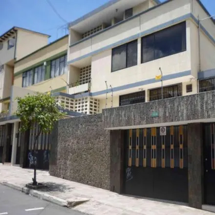 Image 2 - Mini Market Leonel, Jerónimo Carrión, 170136, Quito, Ecuador - House for sale