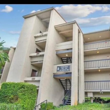 Buy this 2 bed condo on 4115 Player Circle in Orlando, FL 32808