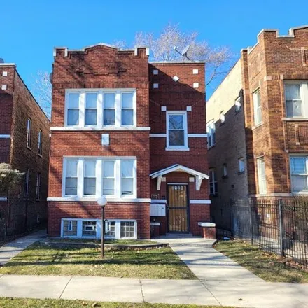 Buy this 7 bed house on 8124 South Manistee Avenue in Chicago, IL 60617