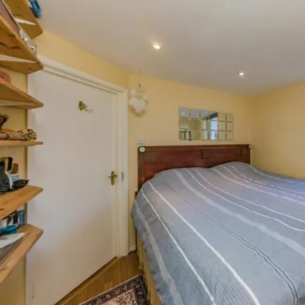Image 6 - South Way, Lewes, BN7 1LX, United Kingdom - Apartment for sale