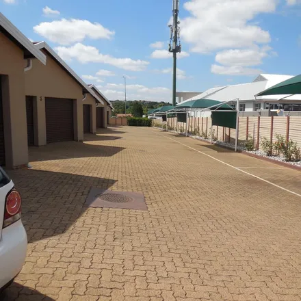 Image 8 - unnamed road, Garsfontein, Gauteng, 0043, South Africa - Townhouse for rent