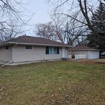 Image 1 - 2076 69th Avenue North, Brooklyn Center, MN 55430, USA - House for sale