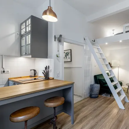 Rent this 3 bed apartment on Yorckstraße 38 in 40476 Dusseldorf, Germany