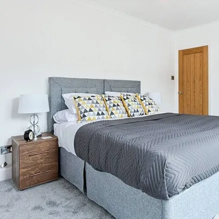 Image 2 - Mumbles, SA3 4AB, United Kingdom - Apartment for rent