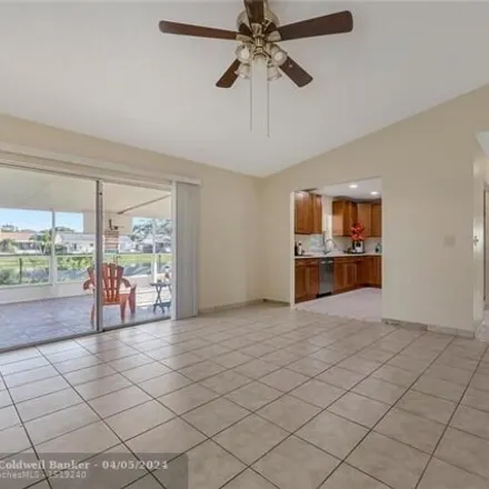 Image 9 - 9563 Nw 52nd Ct, Lauderhill, Florida, 33351 - House for sale