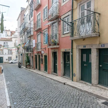 Image 2 - Tapa Bucho, Rua dos Mouros 19, 1200-459 Lisbon, Portugal - Apartment for rent