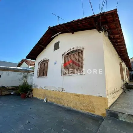 Buy this 2 bed house on Rua dos Javaés in Santa Mônica, Belo Horizonte - MG
