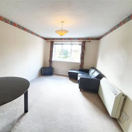 Image 3 - Wordsworth Mead Play Area, Wordsworth Mead, Redhill, RH1 1AL, United Kingdom - Apartment for rent