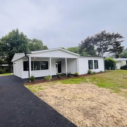 Buy this 3 bed house on 390 Albert Ave in Stratford, Connecticut