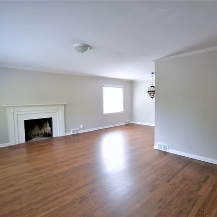 Image 4 - 835 Harcourt Road, Grosse Pointe Park, MI 48230, USA - House for rent