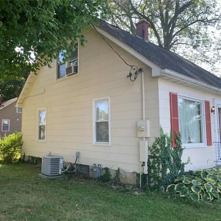 Buy this 3 bed house on 1202 Olive Street in Evansville, Randolph County