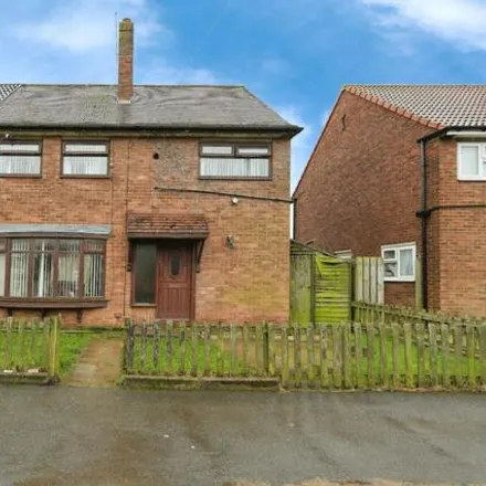 Buy this 4 bed duplex on Stockwell Academy in Dodswell Grove, Hull