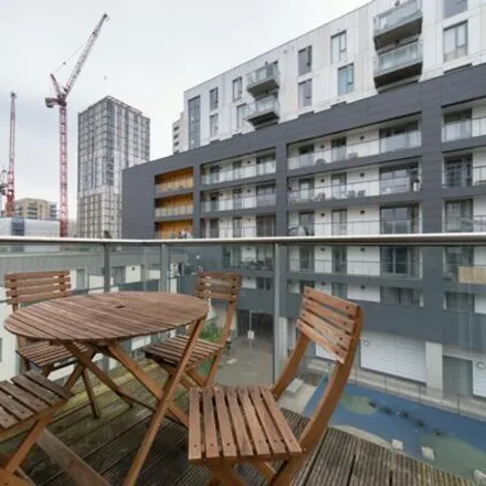 Image 5 - Lonsdale House, 2 Equinox Square, Bow Common, London, E14 6GJ, United Kingdom - Room for rent