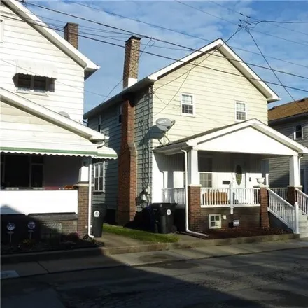 Buy this 3 bed house on CoGo's in Spruce Alley, Monaca
