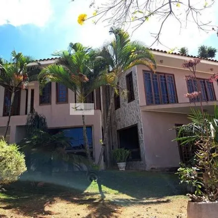Buy this 6 bed house on SHVP - Rua 4C - Chácara 5 20 in Vicente Pires - Federal District, 72005-630