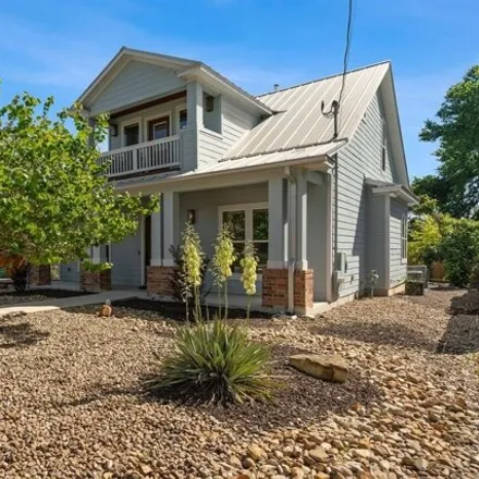 Buy this 3 bed house on 2011 Chestnut Ave in Austin, Texas