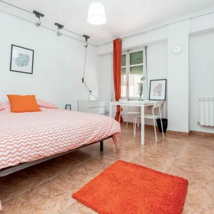Rent this 5 bed apartment on Carrer de Cuba in 79, 46006 Valencia