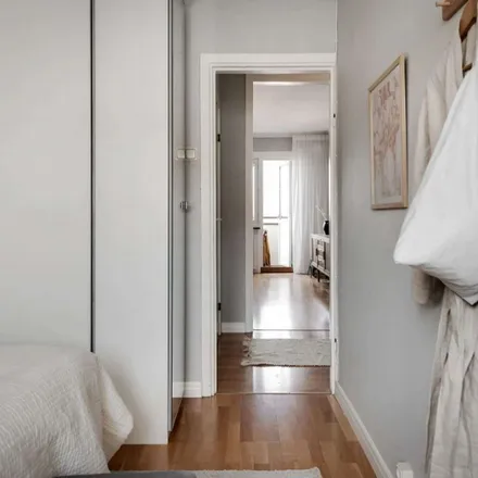 Rent this 2 bed apartment on Rangeltorpsgatan 51C in 412 69 Gothenburg, Sweden