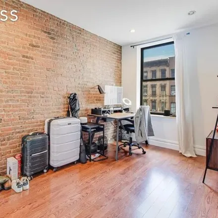 Image 7 - 1569 2nd Avenue, New York, NY 10028, USA - House for rent