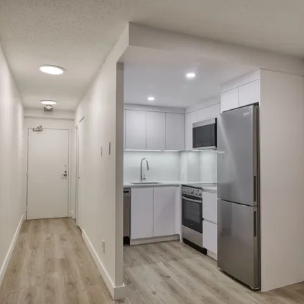 Rent this 1 bed apartment on 2295 Rue Saint-Mathieu in Montreal, QC H3H 1E5