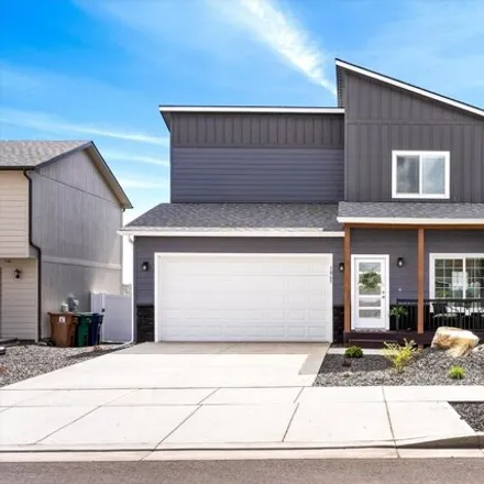 Buy this 3 bed house on West Lavender Avenue in Spokane, WA 99251