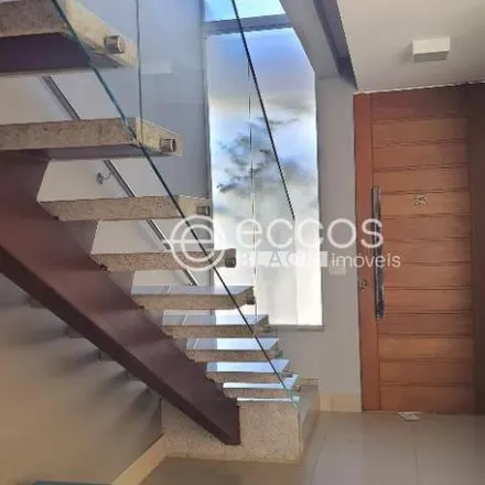 Buy this 3 bed house on Avenida Cesário Alvim in Granja Marileusa, Uberlândia - MG