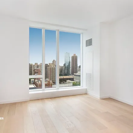 Rent this 3 bed apartment on One West End in 1 West End Avenue, New York