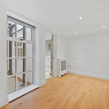 Rent this 1 bed apartment on 44 Thornton Place in London, W1H 1FH