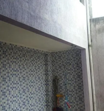 Buy this 2 bed house on Rua Alípio de Souza in Bela Vista, Guarulhos - SP
