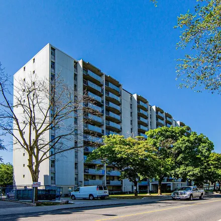 Image 8 - 205 Cosburn Avenue, Toronto, ON M4J 2P4, Canada - Apartment for rent