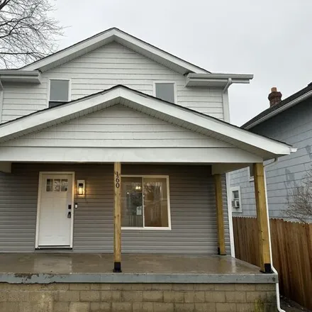 Buy this 3 bed house on 162 Ogden Avenue in Columbus, OH 43204