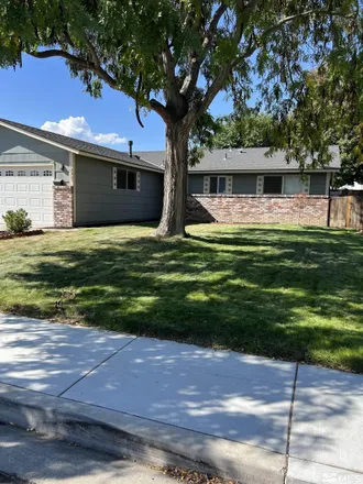 Buy this 3 bed house on 633 Marracco Drive in Sparks, NV 89434