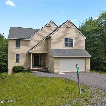 Image 2 - 199 Hermit Thrush Road, Tobyhanna Township, PA 18350, USA - House for sale