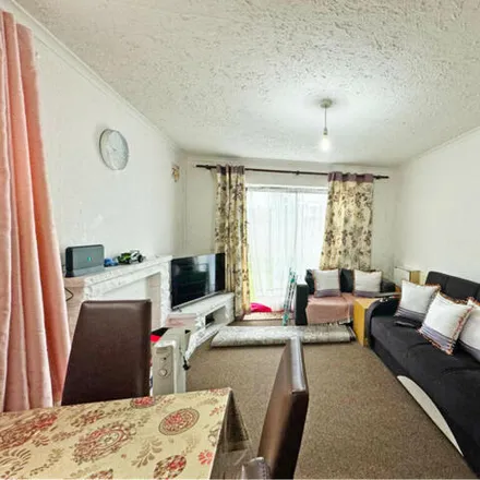 Image 2 - Spencer Road, Ilford, Great London, Ig3 - Apartment for sale