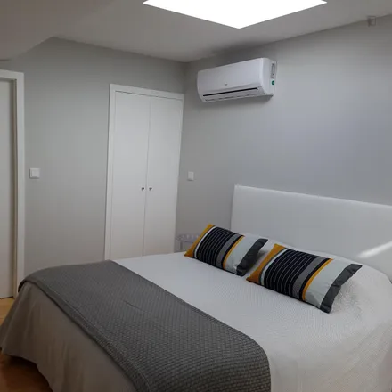 Rent this 1 bed apartment on Rua de Costa Cabral 266 in 4200-218 Porto, Portugal
