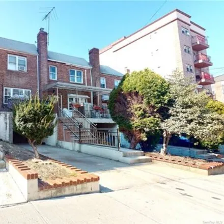 Rent this 3 bed townhouse on The Regency in 84-14 143rd Street, New York