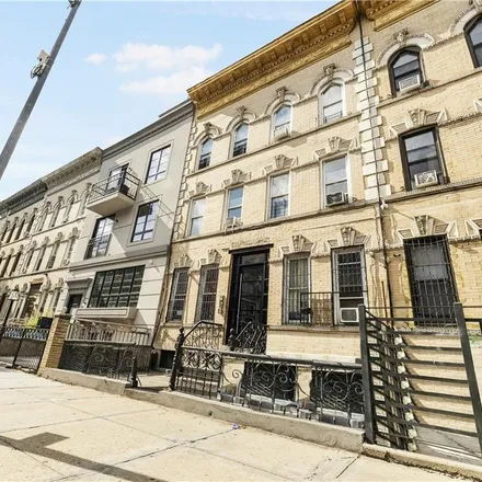 Image 1 - 363 Sumpter Street, New York, NY 11233, USA - Townhouse for sale