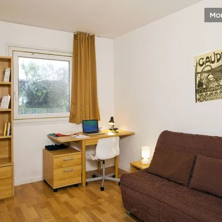 Rent this 1 bed apartment on Les Estudines Marne-la-Vallée in 10 Allée Louis Aragon, 93160 Noisy-le-Grand