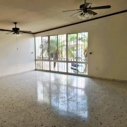 Rent this 2 bed house on Calle Durango in 89110 Tampico, TAM