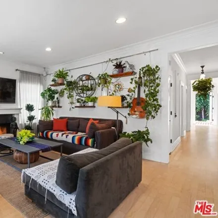 Rent this 4 bed house on 2804 2nd Street in Santa Monica, CA 90405