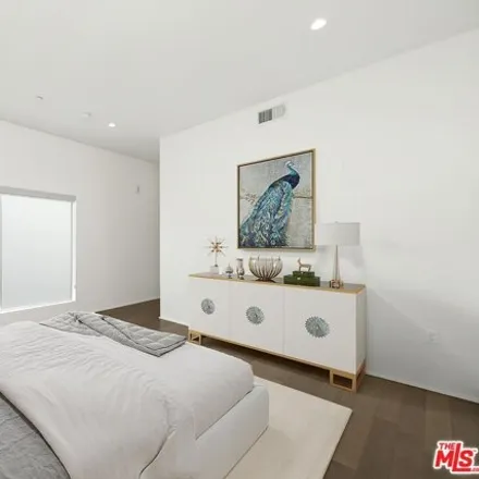 Image 5 - 920 Hilldale Avenue, West Hollywood, CA 90069, USA - House for rent