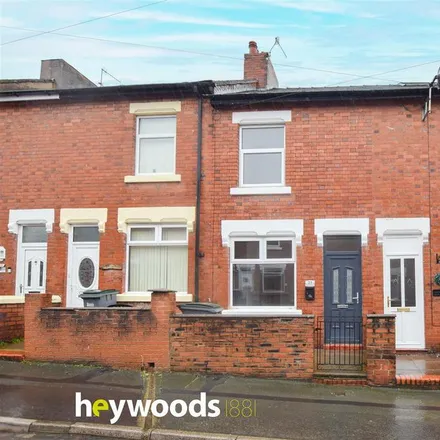 Rent this 2 bed townhouse on Alastair Road in Stoke, ST4 5BN