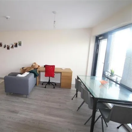 Rent this 2 bed apartment on 23-25 Bath Lane in Leicester, LE3 5BF