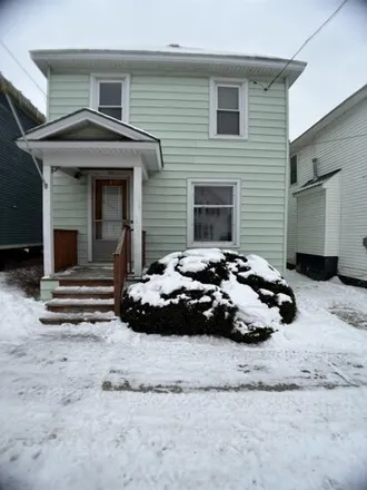 Buy this 4 bed house on 822 Franklin Street in City of Ogdensburg, NY 13669